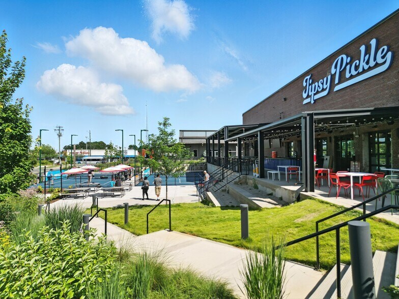 More Photos Of 1801 N Graham St, Charlotte Unknown For Lease