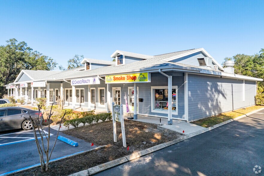 More Photos Of 114-118 E Bloomingdale Ave, Brandon Storefront Retail Office For Lease