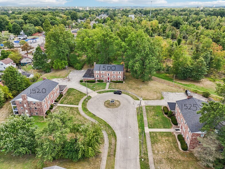 Primary Photo Of 1500-1525 Stewart Cir NW, Warren Apartments For Sale