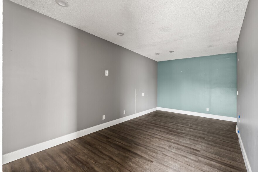 More Photos Of 2329-2335 W Sequoia Ave, Anaheim Storefront Retail Office For Lease