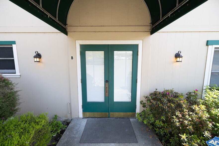 More Photos Of 4918 Sonoma Hwy, Santa Rosa Office For Lease