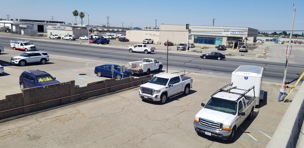 More Photos Of 1700 S K St, Tulare Storefront Retail Office For Sale