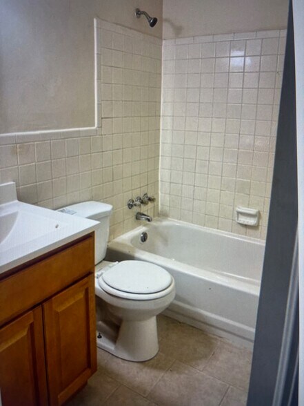 More Photos Of 719 Dudley Ave, Norfolk Apartments For Sale