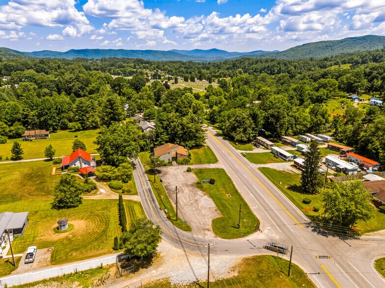 More Photos Of 675 Hendersonville Hwy, Pisgah Forest Office For Sale