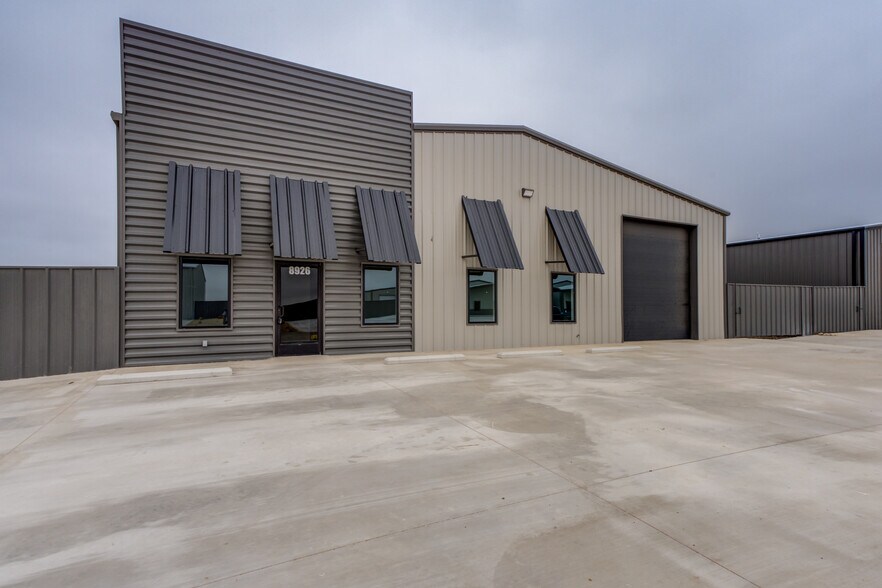 More Photos Of 8926 County Road 6820, Lubbock Warehouse For Sale