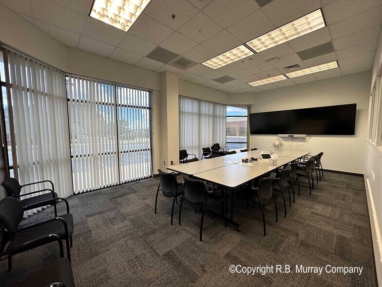 More Photos Of 4124 S McCann Ct, Springfield Medical For Lease