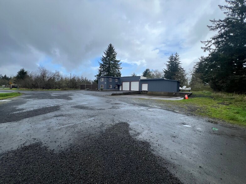 More Photos Of 1425 SE 9th St, Warrenton Warehouse For Sale