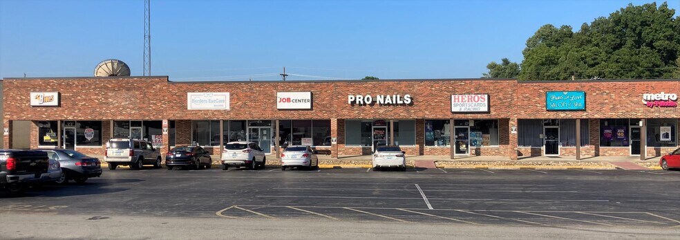 More Photos Of 611 W Poplar St, Elizabethtown Unknown For Lease