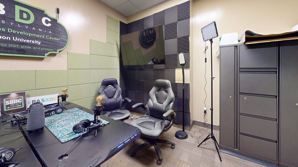 More Photos Of 900 State St, Erie Office For Sale