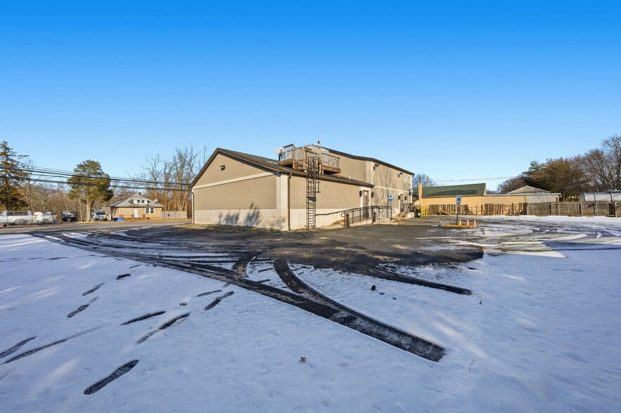 More Photos Of 238 Highway 34, Old Bridge Storefront Retail Residential For Sale