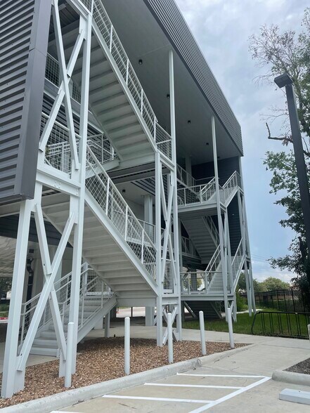 More Photos Of 4455 N Braeswood Blvd, Houston Medical For Lease