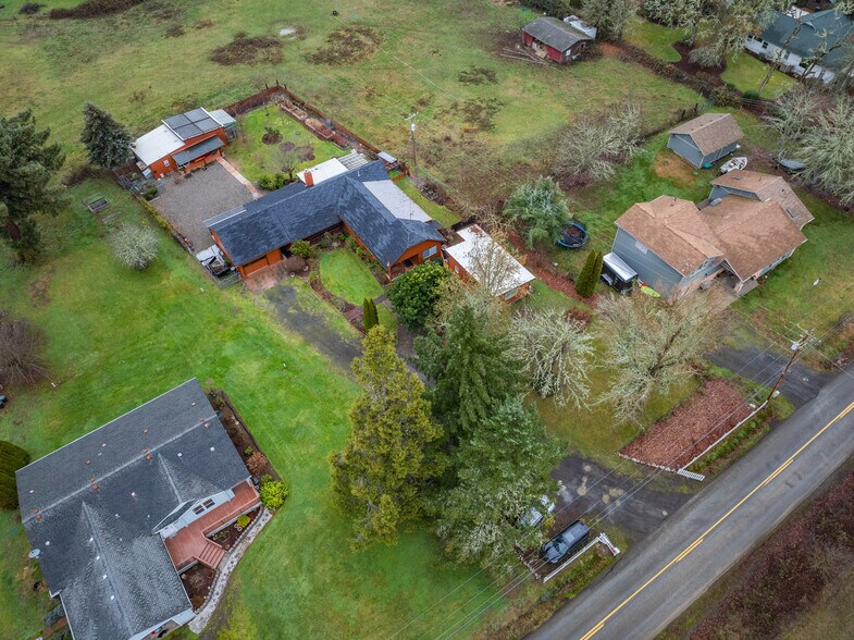 More Photos Of 909 Curry Rd, Roseburg Specialty For Sale
