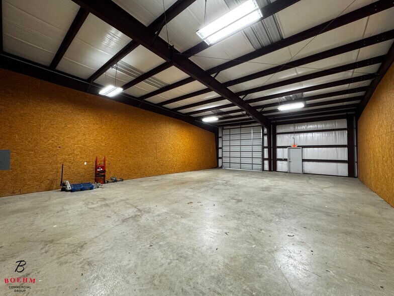 More Photos Of 103 Ranger Dr, Boerne Warehouse For Lease