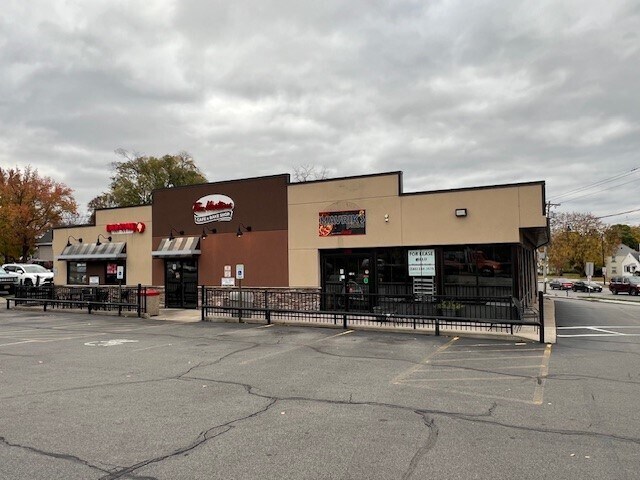 More Photos Of 1290 Mount Hope Ave, Rochester Fast Food For Lease