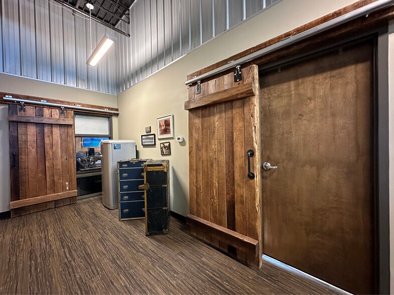 More Photos Of 3700 E Milham Ave, Portage Distribution For Sale