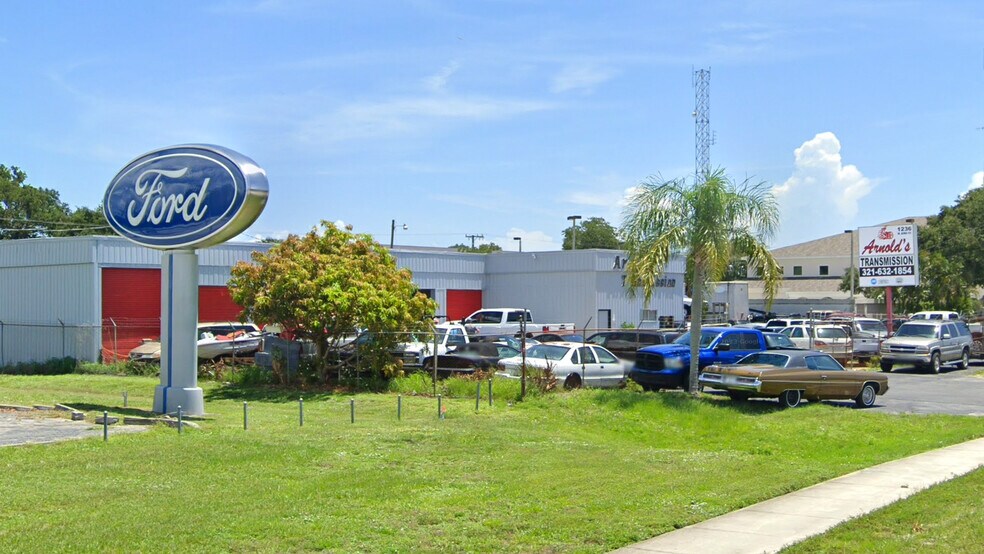 More Photos Of 1236 W King St, Cocoa General Retail For Lease