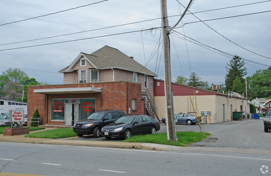 More Photos Of 3317 Old Capitol Trl, Wilmington Storefront Retail Residential For Lease