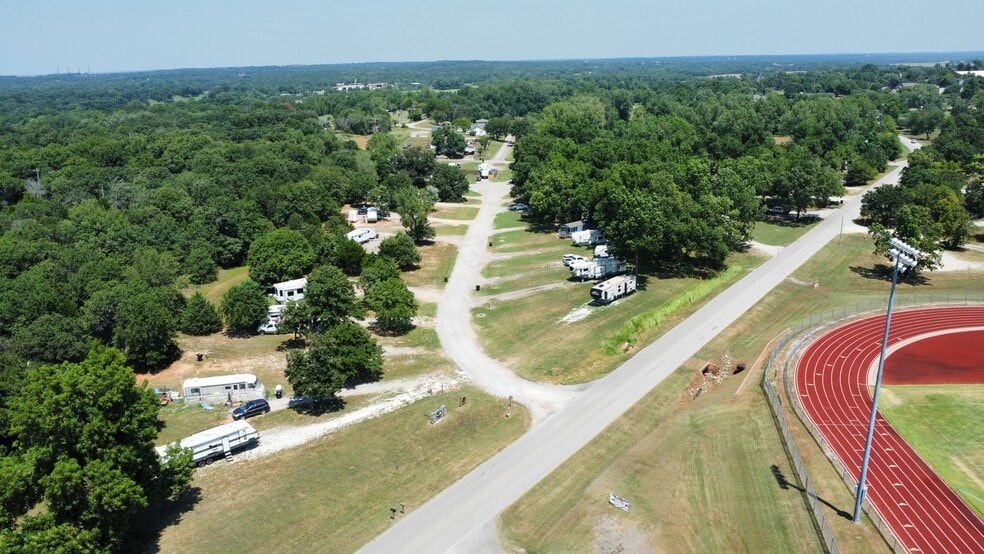 More Photos Of 571 S Main St, Luther Trailer Camper Park For Sale