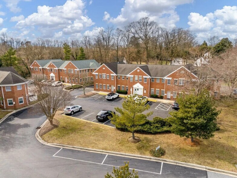 More Photos Of 1835 Forest Dr, Annapolis Business Park For Lease