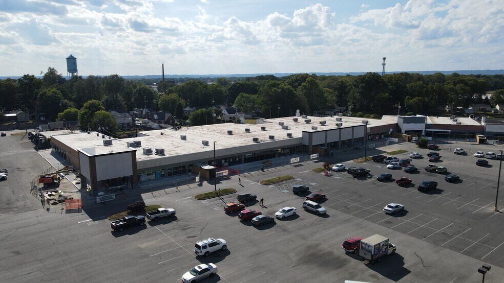 More Photos Of 1009-1411 10th St, Jeffersonville Unknown For Lease