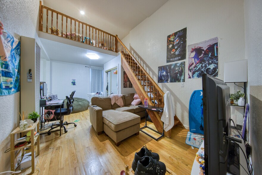More Photos Of 574 3rd St, San Francisco Apartments For Sale