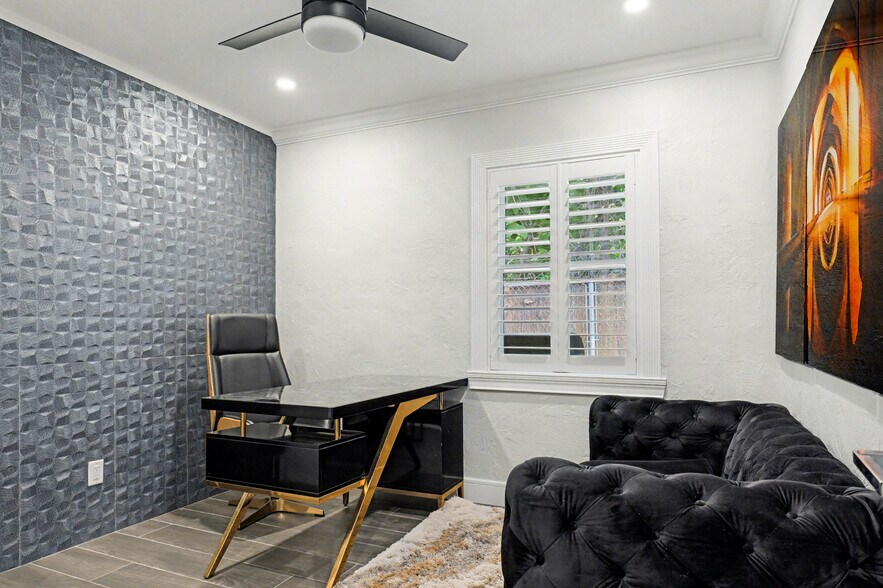 More Photos Of 1701-1709 Rogero Rd, Jacksonville Office Residential For Sale