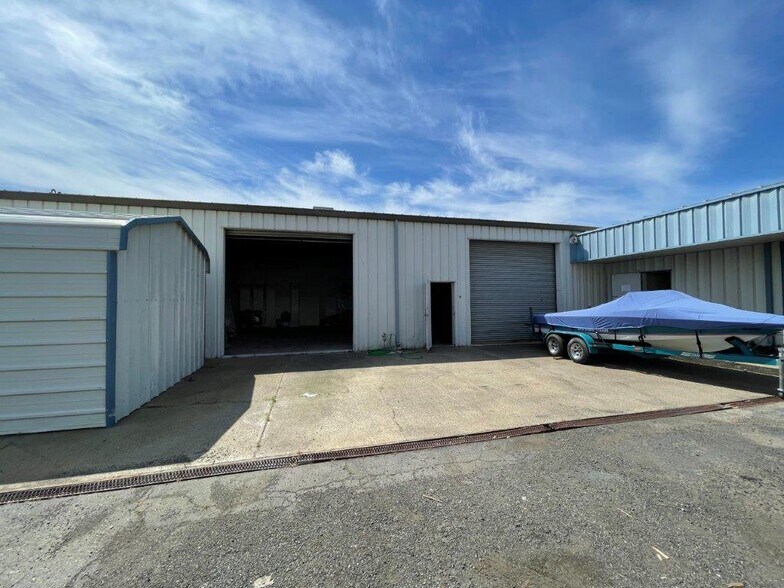 More Photos Of 1593 Beltline Rd, Redding Manufacturing For Lease