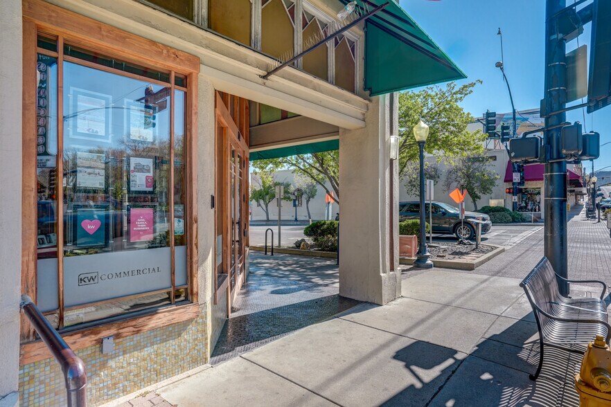 More Photos Of 102 N Montezuma St, Prescott General Retail For Lease