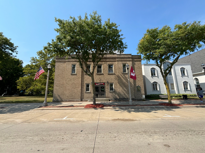 Primary Photo Of 314 S Main St, Eaton Rapids Lodge Meeting Hall For Sale