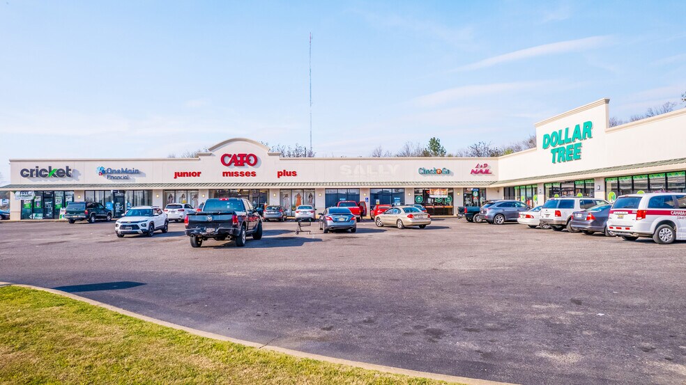 More Photos Of 2414 Kimble Ave, Selma General Retail For Sale