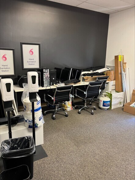 More Photos Of 26135 Carmel Rancho Blvd, Carmel General Retail For Lease