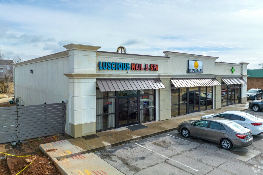 More Photos Of 9110-9114 N Macarthur Blvd, Oklahoma City Freestanding For Lease