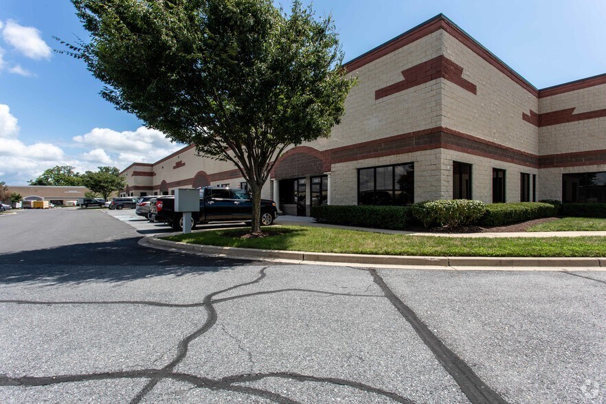 More Photos Of 4650 Wedgewood Blvd, Frederick Flex For Lease