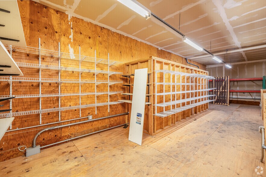 More Photos Of 1620 Innes Ave, San Francisco Land For Sale