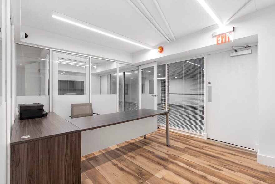 More Photos Of 13499 Biscayne Blvd, Miami Apartments For Sale