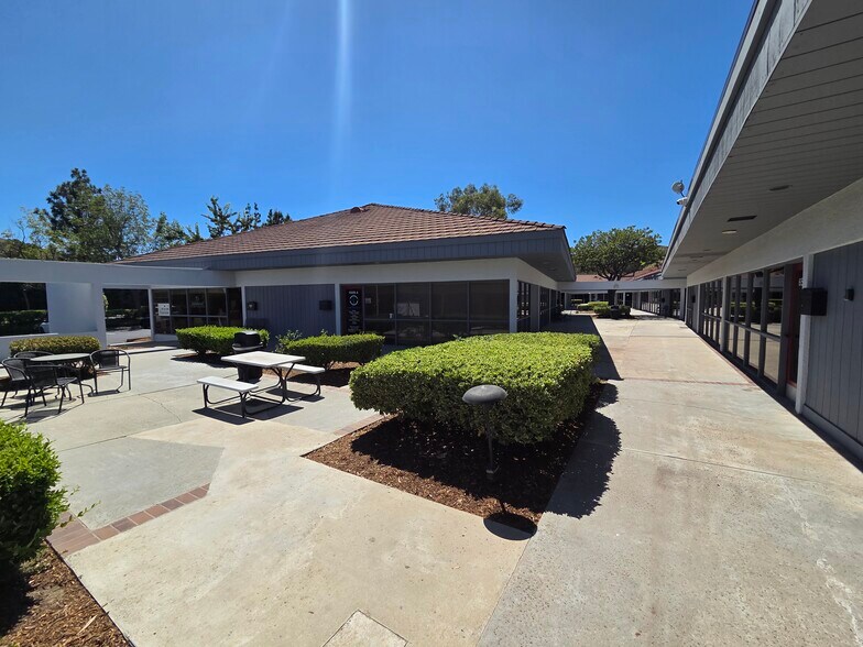 More Photos Of 6509 E Serrano Ave, Anaheim Office For Lease