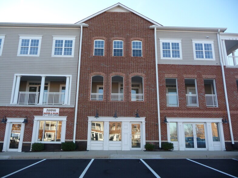 More Photos Of 13895 Hedgewood Dr, Woodbridge Medical For Lease