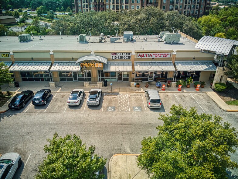 More Photos Of 11703-1 Huebner Rd, San Antonio Unknown For Lease