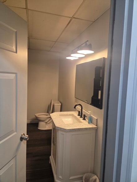 More Photos Of 2 Industrial Dr, Phillipsburg Warehouse For Lease