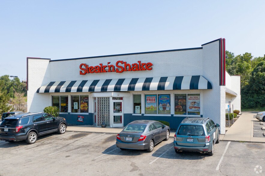 More Photos Of 4929 N Old Pike Rd, Gladstone Fast Food For Sale