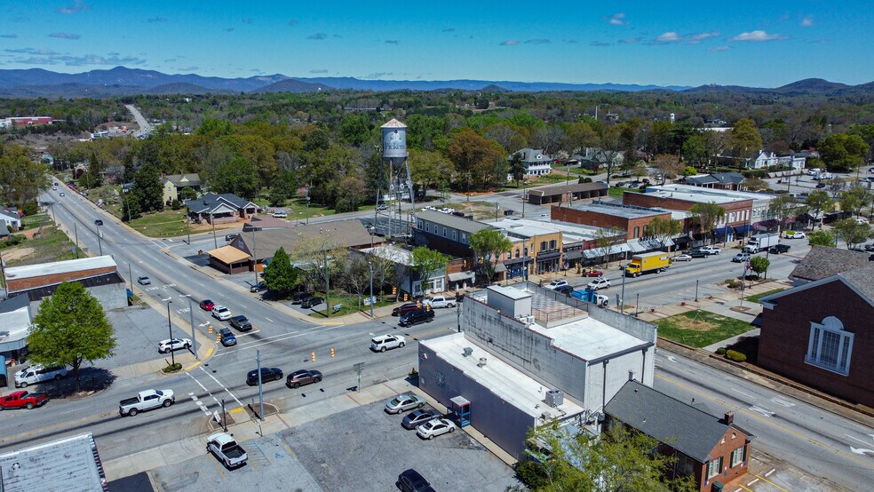 More Photos Of 309 E Main St, Pickens Storefront Retail Residential For Sale
