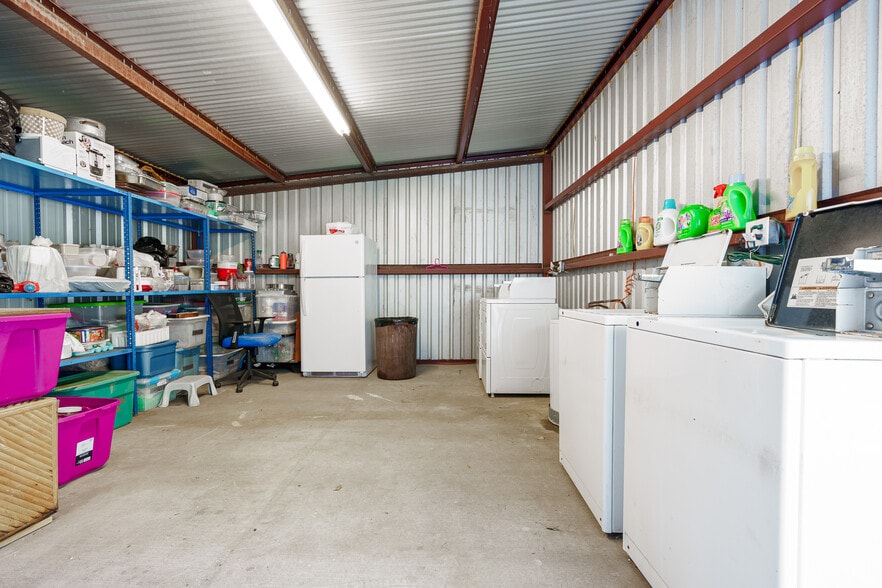 More Photos Of 3966 FM 1781, Rockport Specialty For Sale