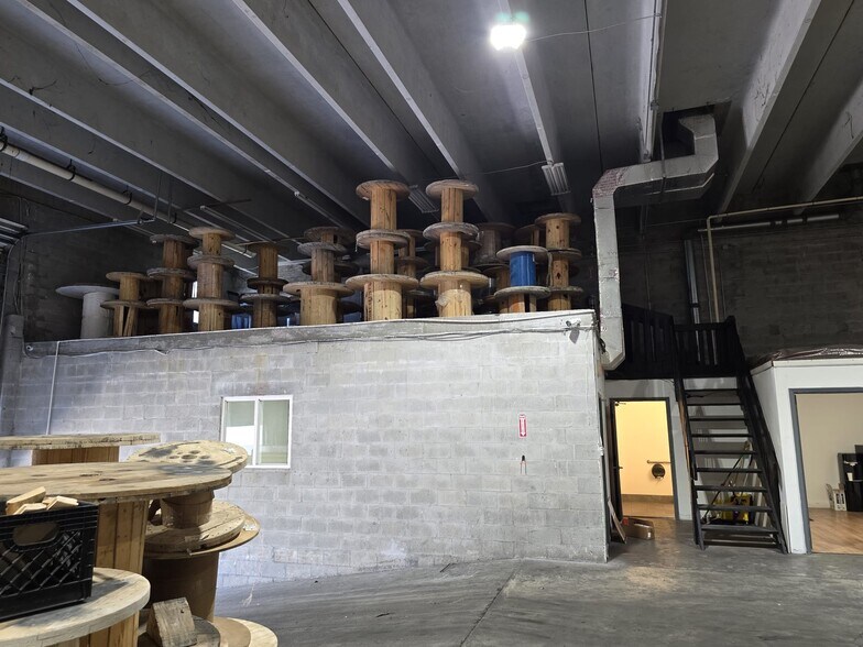 More Photos Of 4630 NW 74th Ave, Miami Warehouse For Lease