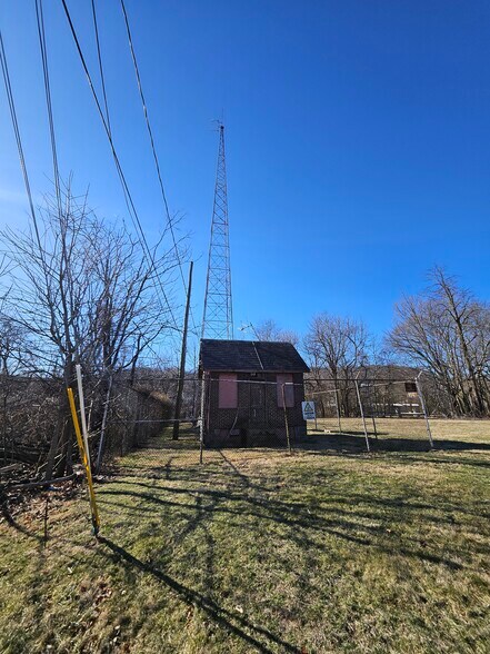 More Photos Of 270 Line St, Easton Specialty For Sale