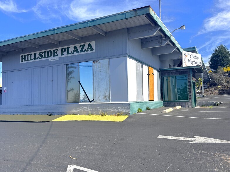 More Photos Of 1240 Chetco Ave, Brookings General Retail For Sale