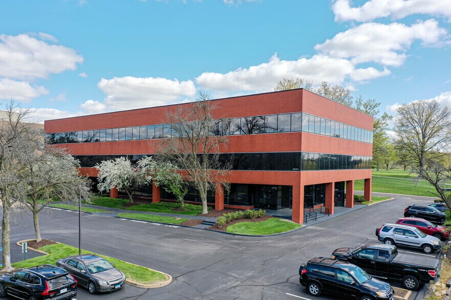 More Photos Of 11457 Olde Cabin Rd, Creve Coeur Office For Lease