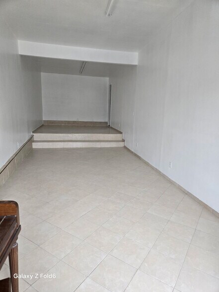 More Photos Of 3739 W Slauson Ave, Los Angeles General Retail For Lease