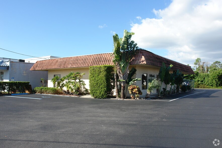 More Photos Of 8267 S Us-1 Hwy, Port Saint Lucie Freestanding For Sale