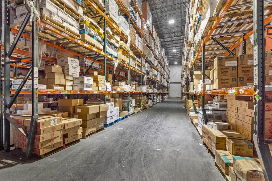 More Photos Of 3737 N Broadway, Saint Louis Refrigeration Cold Storage For Lease