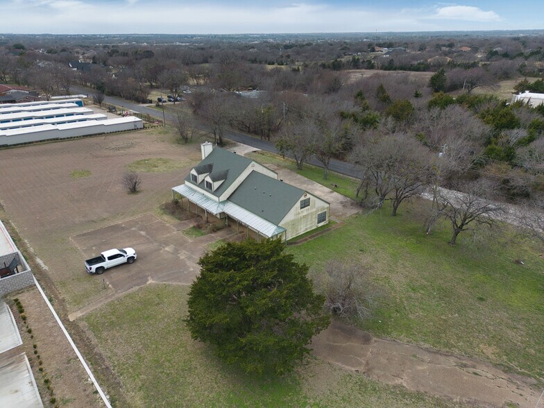 More Photos Of 2611 Ovilla Rd, Red Oak Storefront Retail Office For Sale